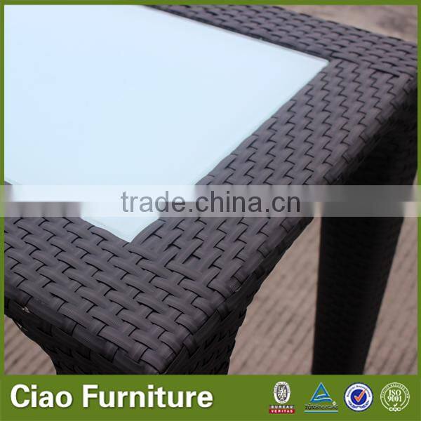Rattan rectangle restaurant dining table with glass insert