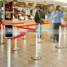 Stainless steel outdoor retractable crowd control rectractable barrier