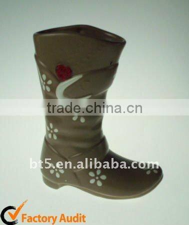 9" Ceramic shoe for home decoration