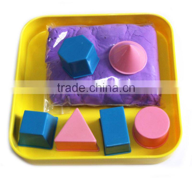 22015 hot selling DIY educational moving magic play sand with Tools and Molds for kids