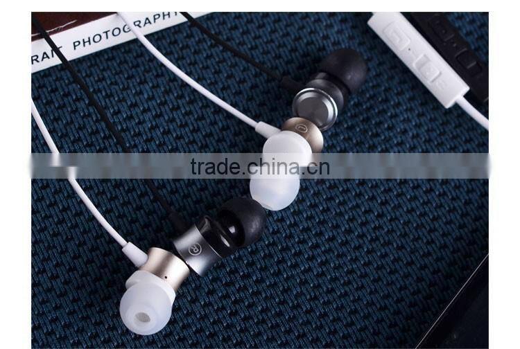 TOTU 2015 New product Mobile Phone Cheap Earphone with Mic