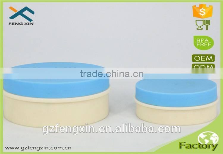 Plastic jar with cap for cream bottle