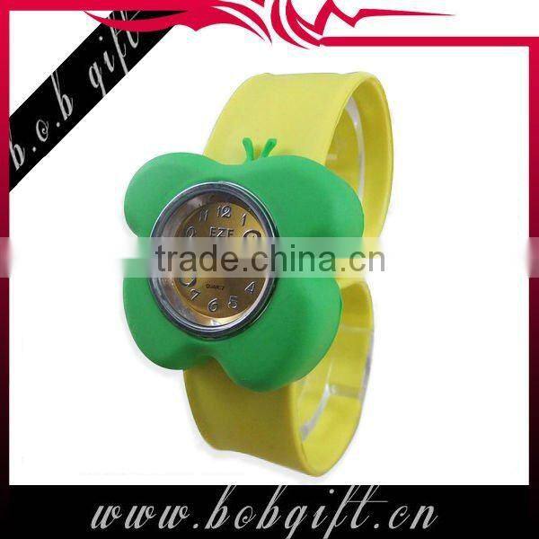 2014 cute butterfly shaped silicone snap band watches for kids