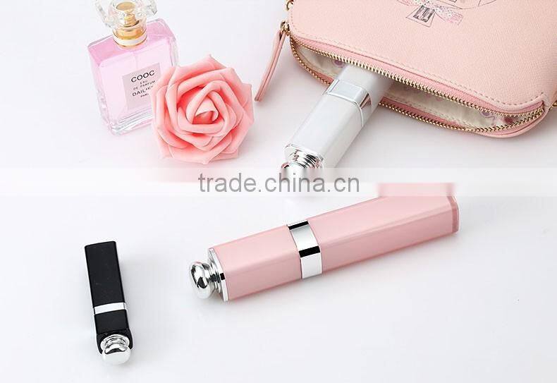 2016 New Wholesale mini automated selfie stick lip gloss selfie stick with cable for iphone and Android Smart phone