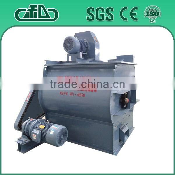 Animal or poultry feed blenders and mixers