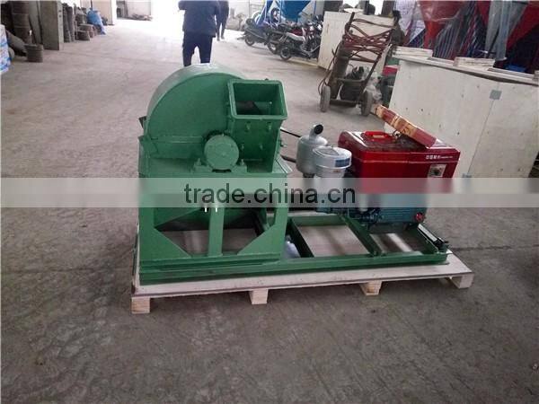 mini mobile diesel wood chipper on sale