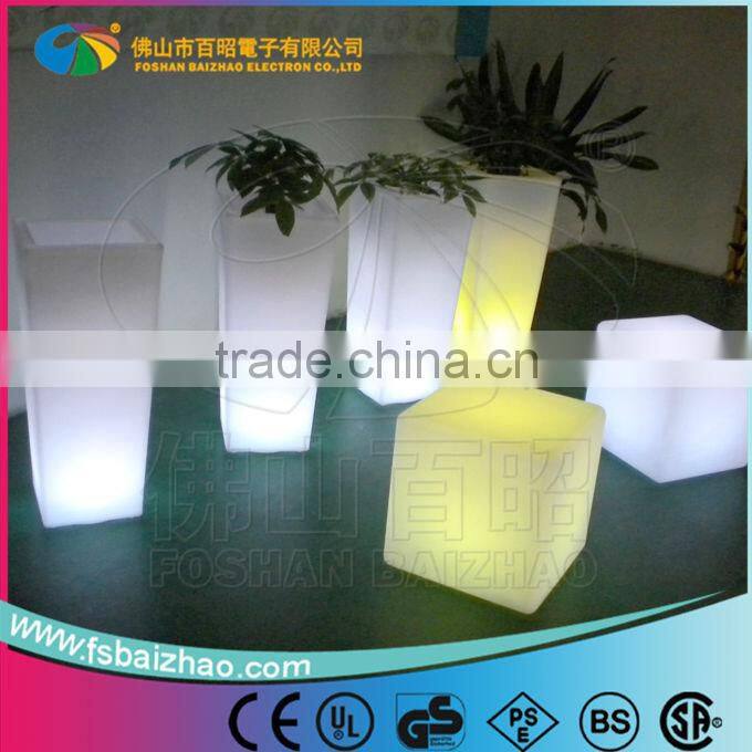 Colors changing Iluminated LED garden outdoor planter Flower Pot Light