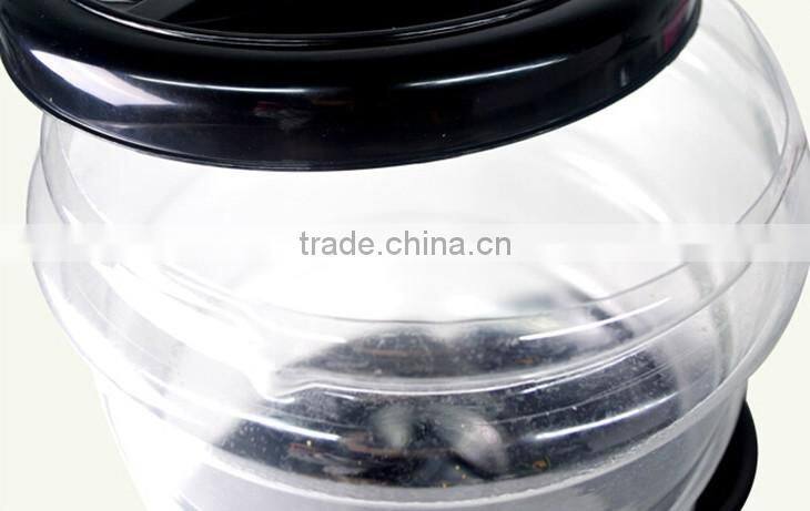 Automatic cat feeder