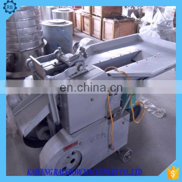 1800*800*1150mm Dimension Stainless Steel Herbal Medicines Chip Machine