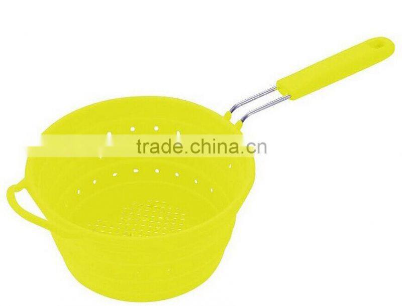 Food grade Silicone kitchen utensil collapsible silicone colander strainer with stainless steel handle