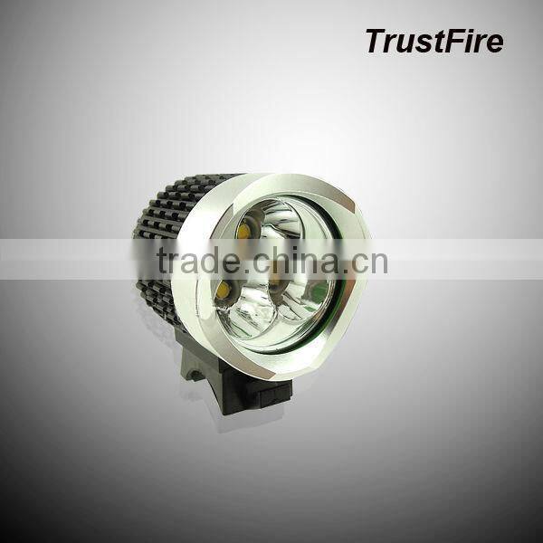trustfire D008 cree xml t6 front bike light 4*18650 rechargeale battery bike light cree 2000lm bicycle lights super bright