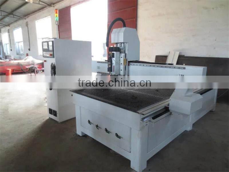CE Approved CNC Wood Cutting and Engraving Machine