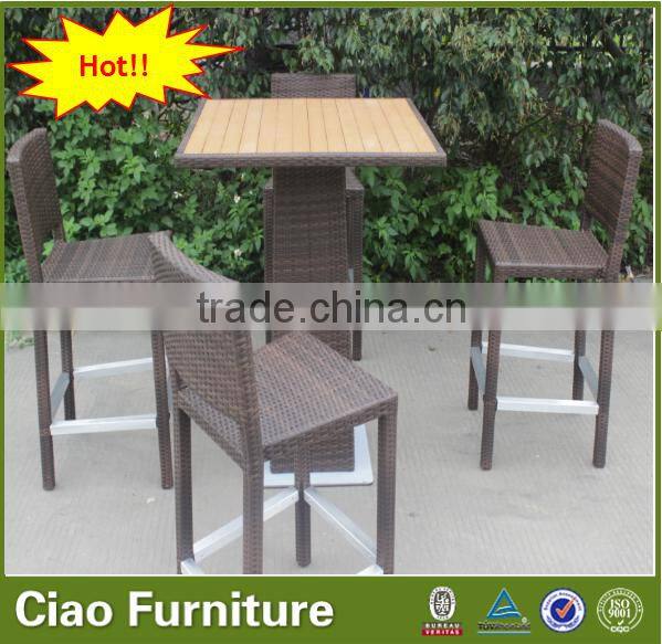 Use bar furniture high table and chairs set