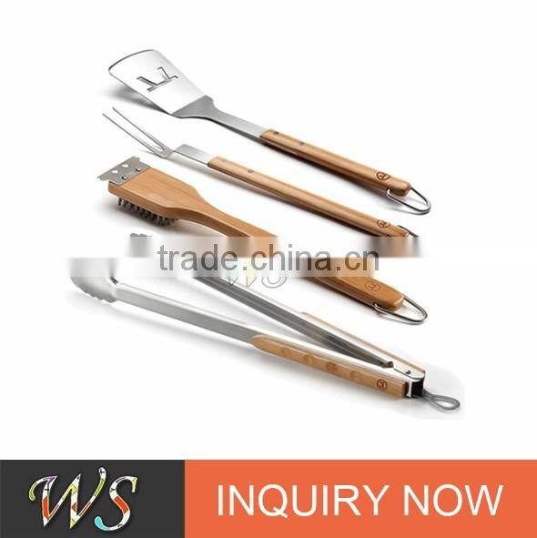 Famous hot selling 2017 trending products wooden handle bbq tool set