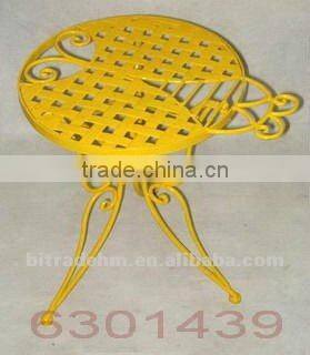 mini garden table for decoration