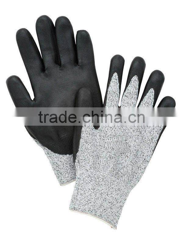Polyethylene fiber nitrile coated glove cut level 3
