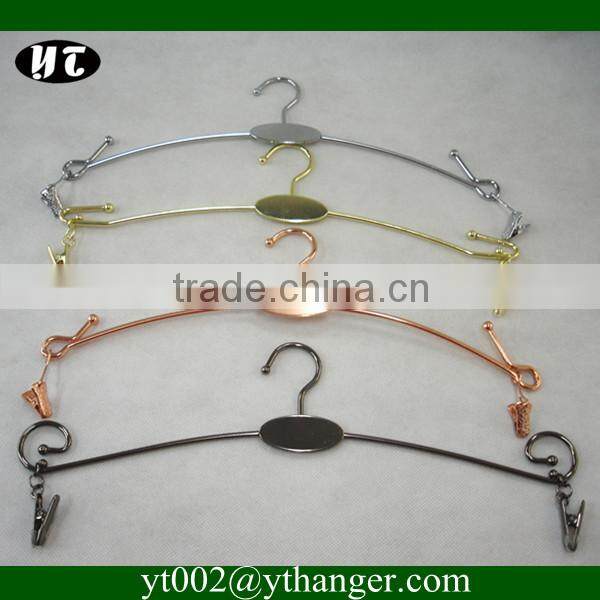 FM-53 gold metal lingerie hangers with engrave logo