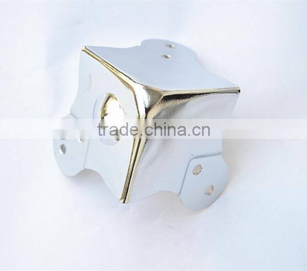 case flat corner with stacking foot