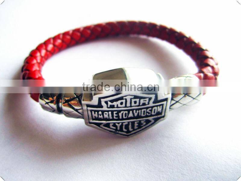 Stainless steel engraving clasp leather braided bracelet wholesale