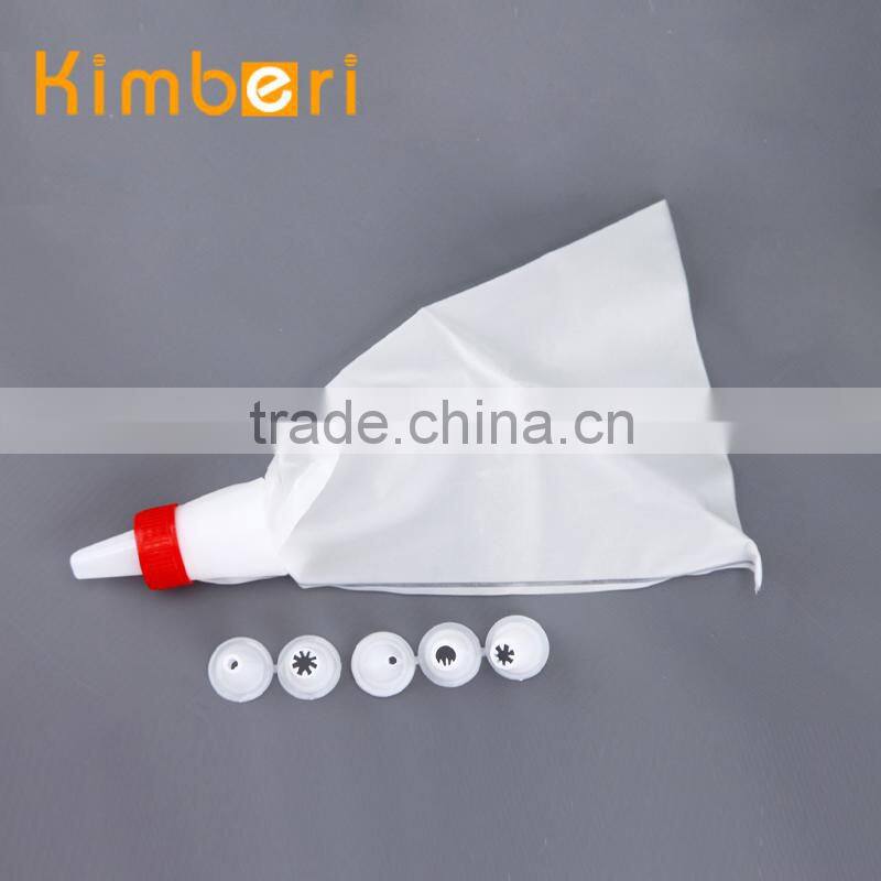 LFGB/FDA Biscuit And Pastry Decorating Kit PP Material Trantidional Decorating Good Function Cake Tools