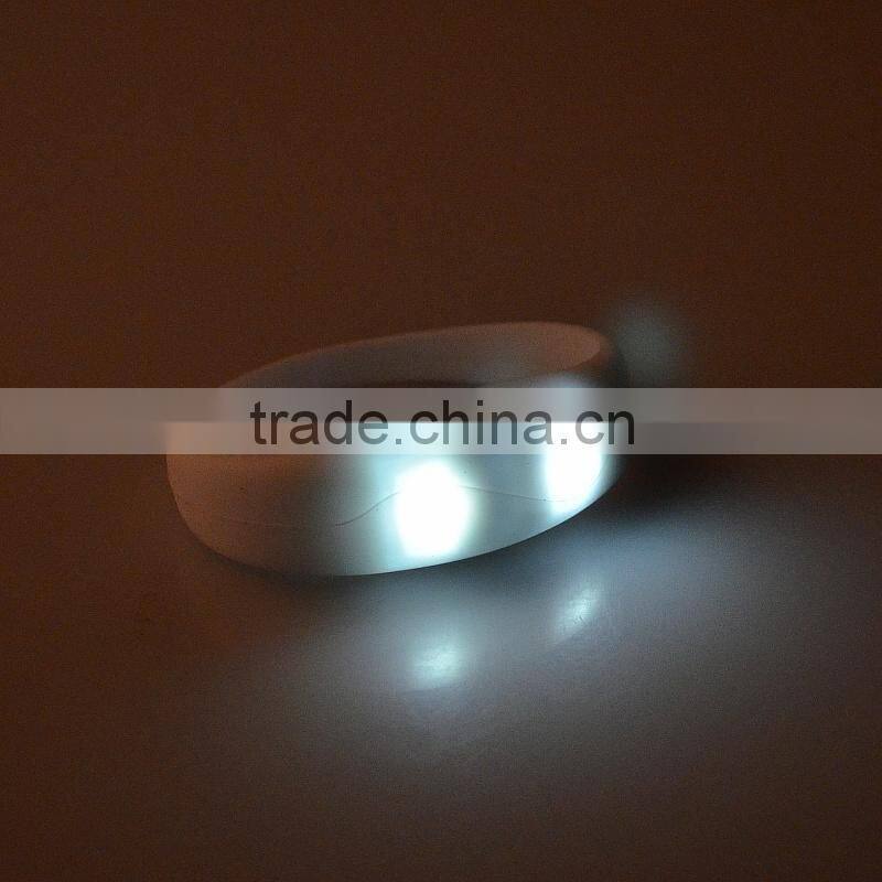 2016 Hot selling new products led bracelet motion sensor bracelets