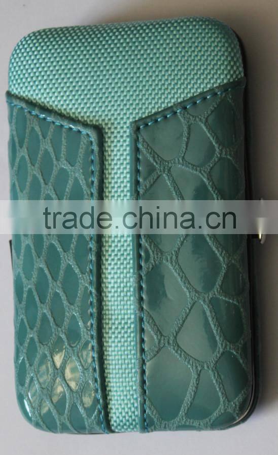 2015 cheap nails suit cosmetic manicure set in pouch