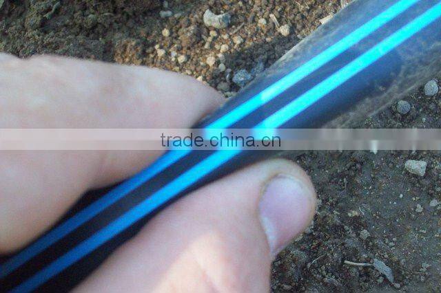 China manufacture double blue line integral drip tape