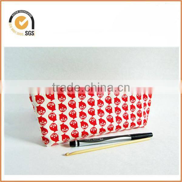 Leather and cotton canvas zipper pouch By Chiqun Donggaun CQ-H01059