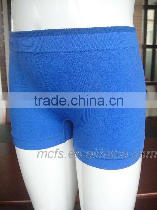 Seamless boy's underwear boxer shorts