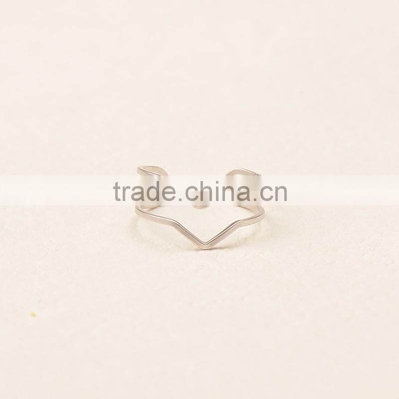 gold finger ring hot selling ladies finger double v design finger ring