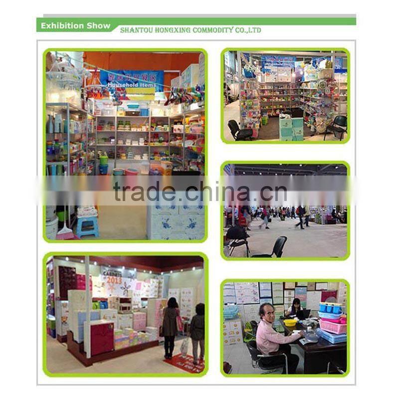 Heart shaped plastic tiffin lunch box / bento box for children