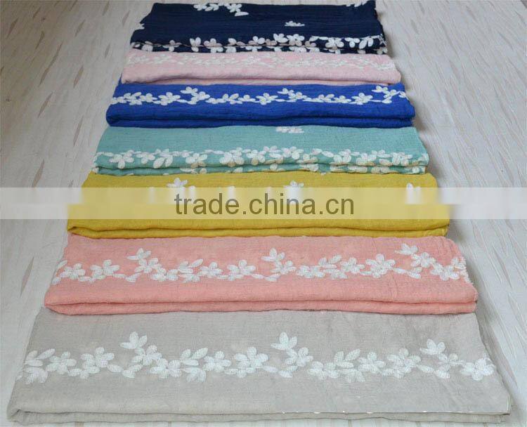 Beautiful Flower Leaf Embroideried Muslim Women Head Scarf Cotton Hijab