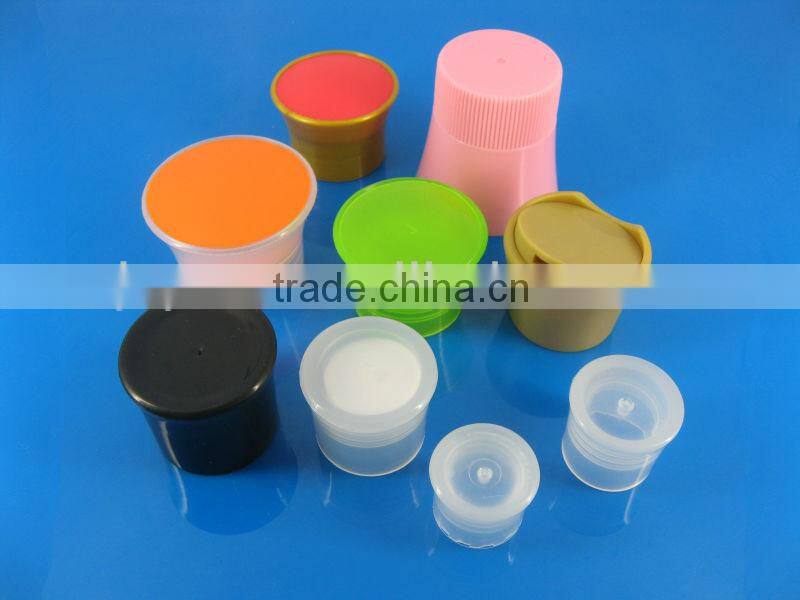Plastic filp top cap on wipes package