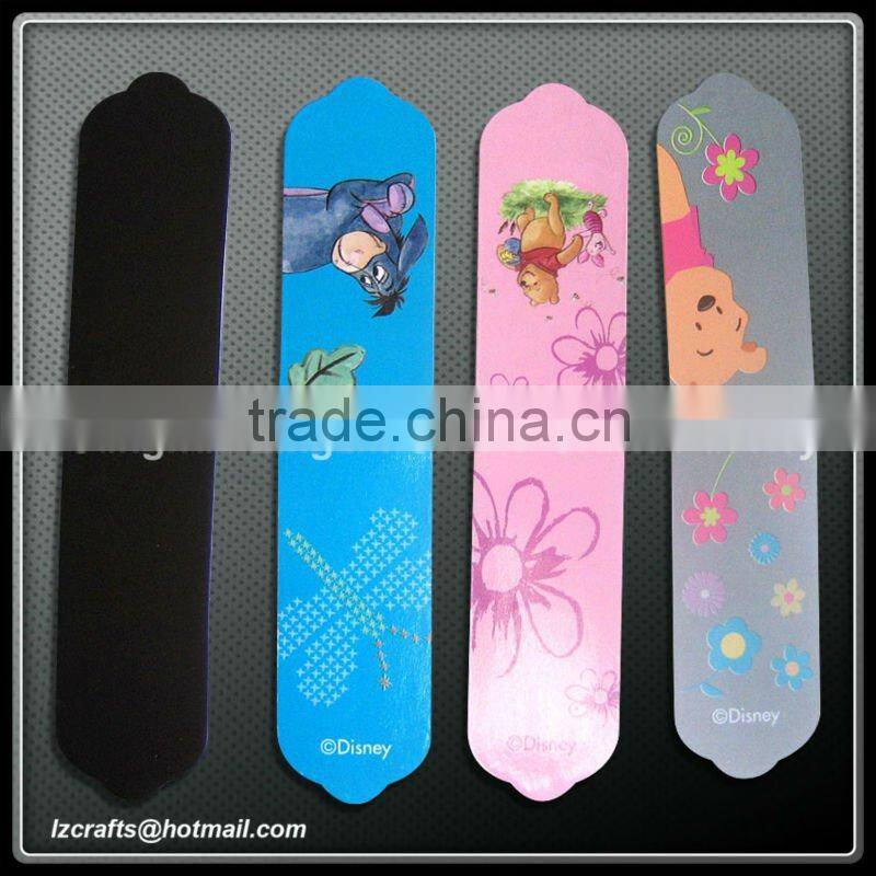 folding magnetic bookmark