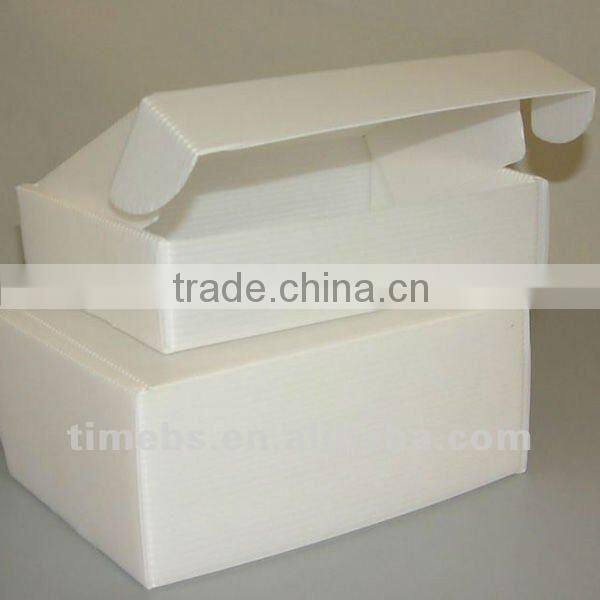 Corrugated plastic gift box