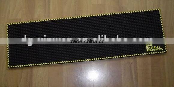 2014 Eco-friendly Red Logo Soft Pvc Bar Rail Mat