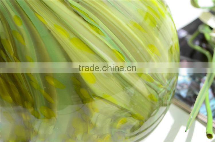 Fashion design handmade wood grain pattern decorative circular glass vase