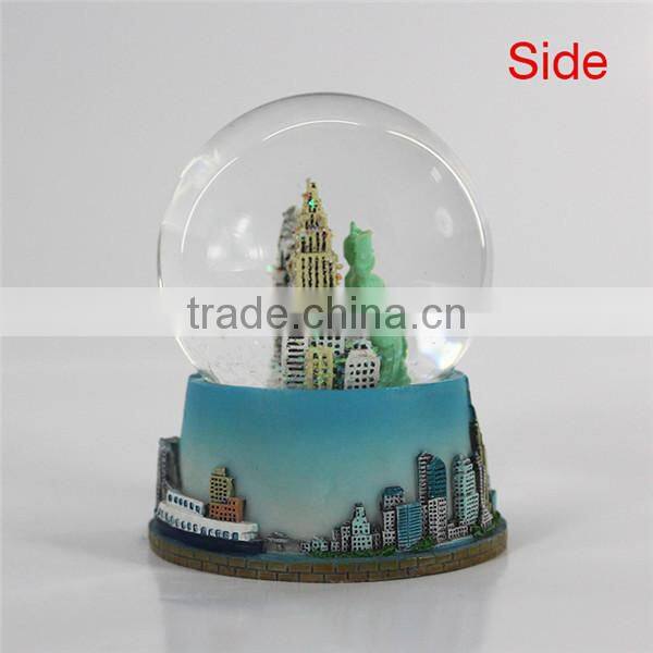 Resin Statue of liberty snow globe souvenir