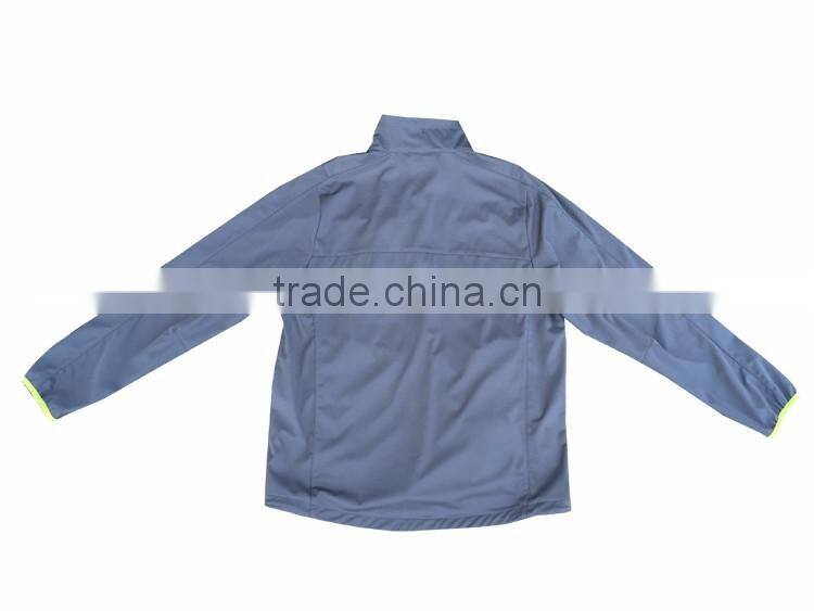 OEM light softshell outdoor sportswear jacket men