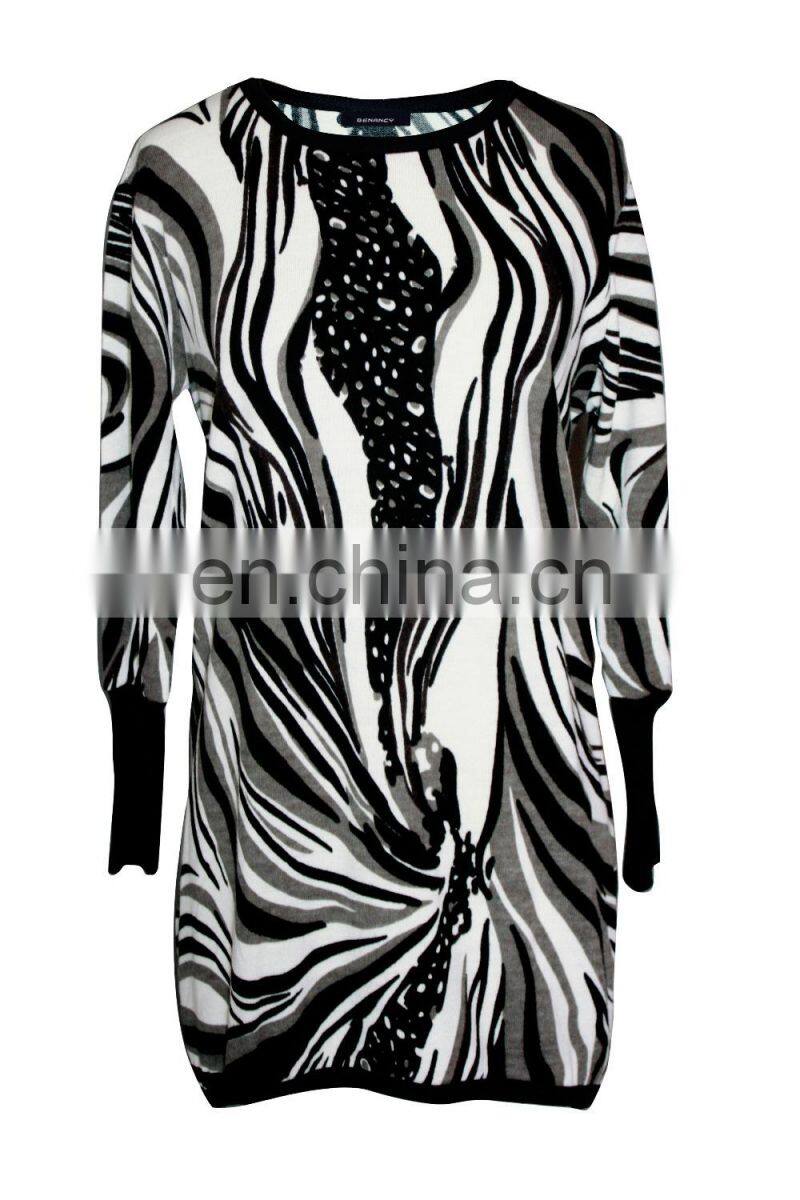 Abstract Paisley Worsted Round Neckine Tunic For Old Women