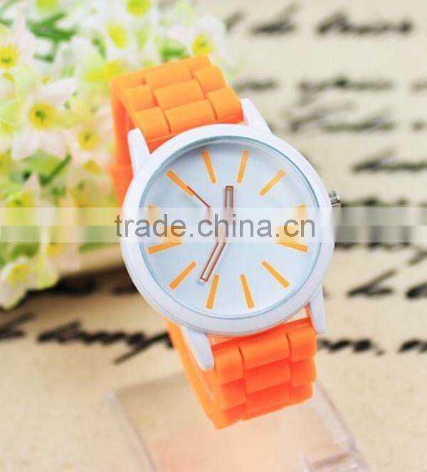 2013 lovely item popular design silicone watches men