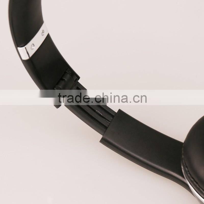 Multi Functional Cheap OEM Wireless Headphone with FM Radio