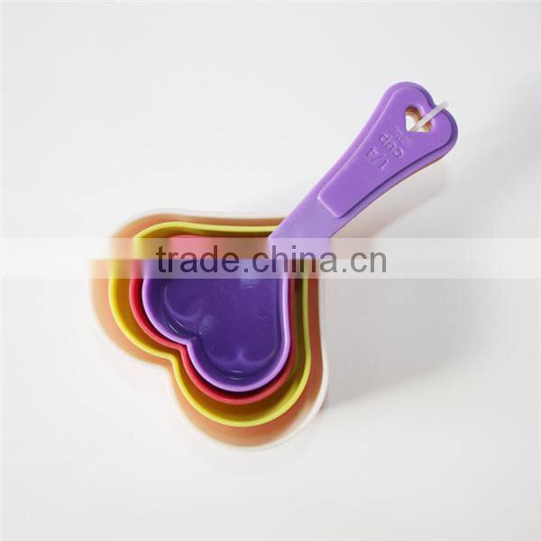 Fancy design high quality plastic measuring cup