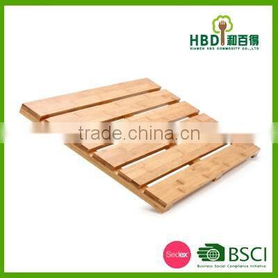 Wood duck board