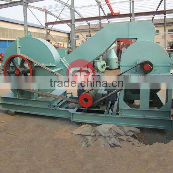 Wood chipper and wood crusher combined in one machine