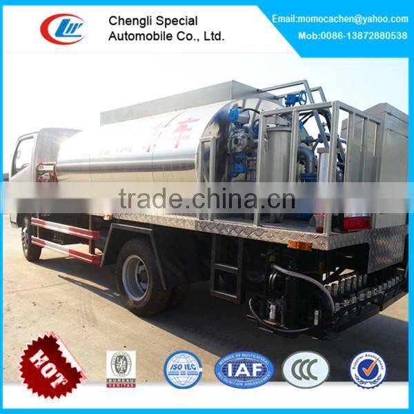mini bitumen sprayer truck,3-4tons asphalt distributor,heated bitumen truck for sale