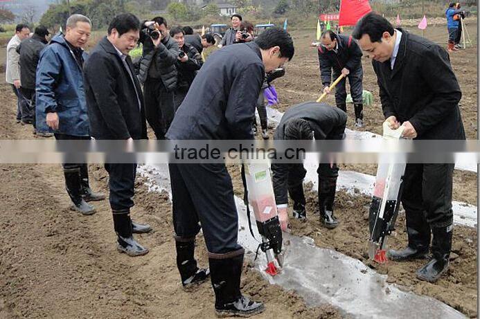 Double barrel manual corn plastic planter