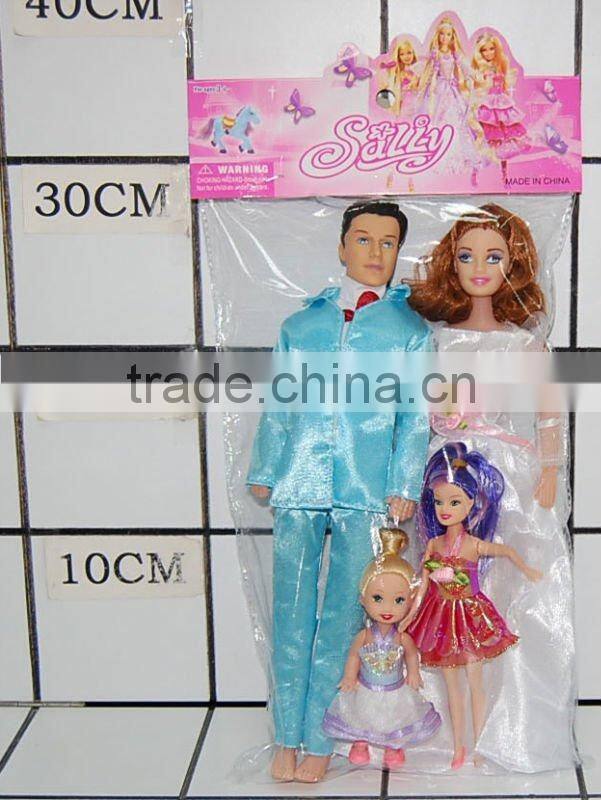 doll toy house/family play set