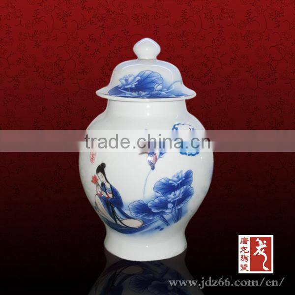 Round style high quality handpainting blue and white porcelain tea bag caddy for home usage