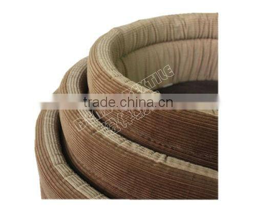 Various measures pet bed